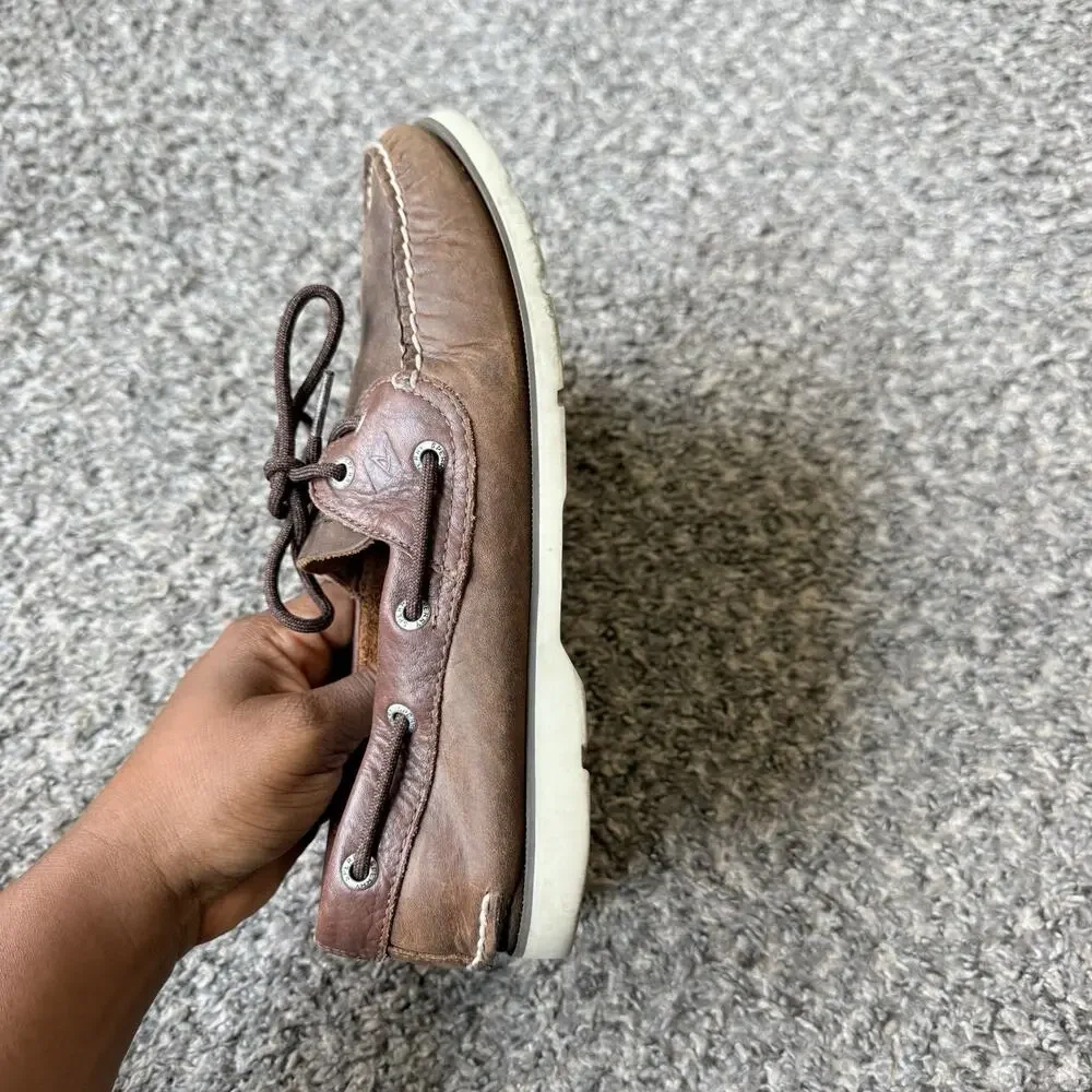 Sperry boat shoes